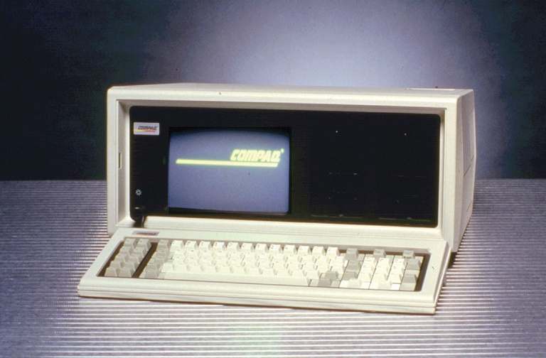 Compaq-Computer-Corporation-portable-computer-IBM-weight-November-1982.jpg